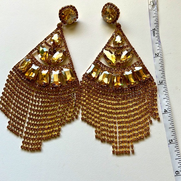 Huge gold sparkle rhinestone fancy large drop earrings - Picture 5 of 8